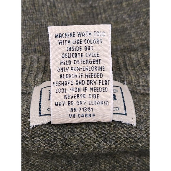 L.L. Bean Sweater Men's XL‎ Green Long Sleeve Pullover V-Neck 100% Lamb's Wool - Picture 5 of 6